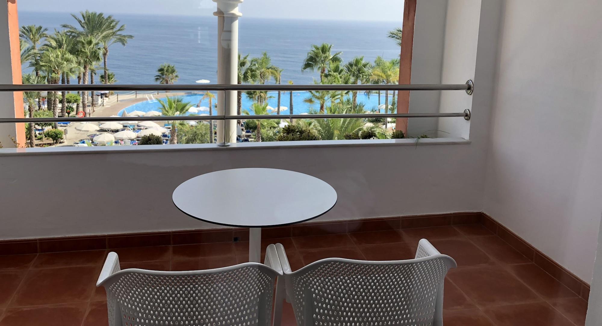 Hotel Playacalida