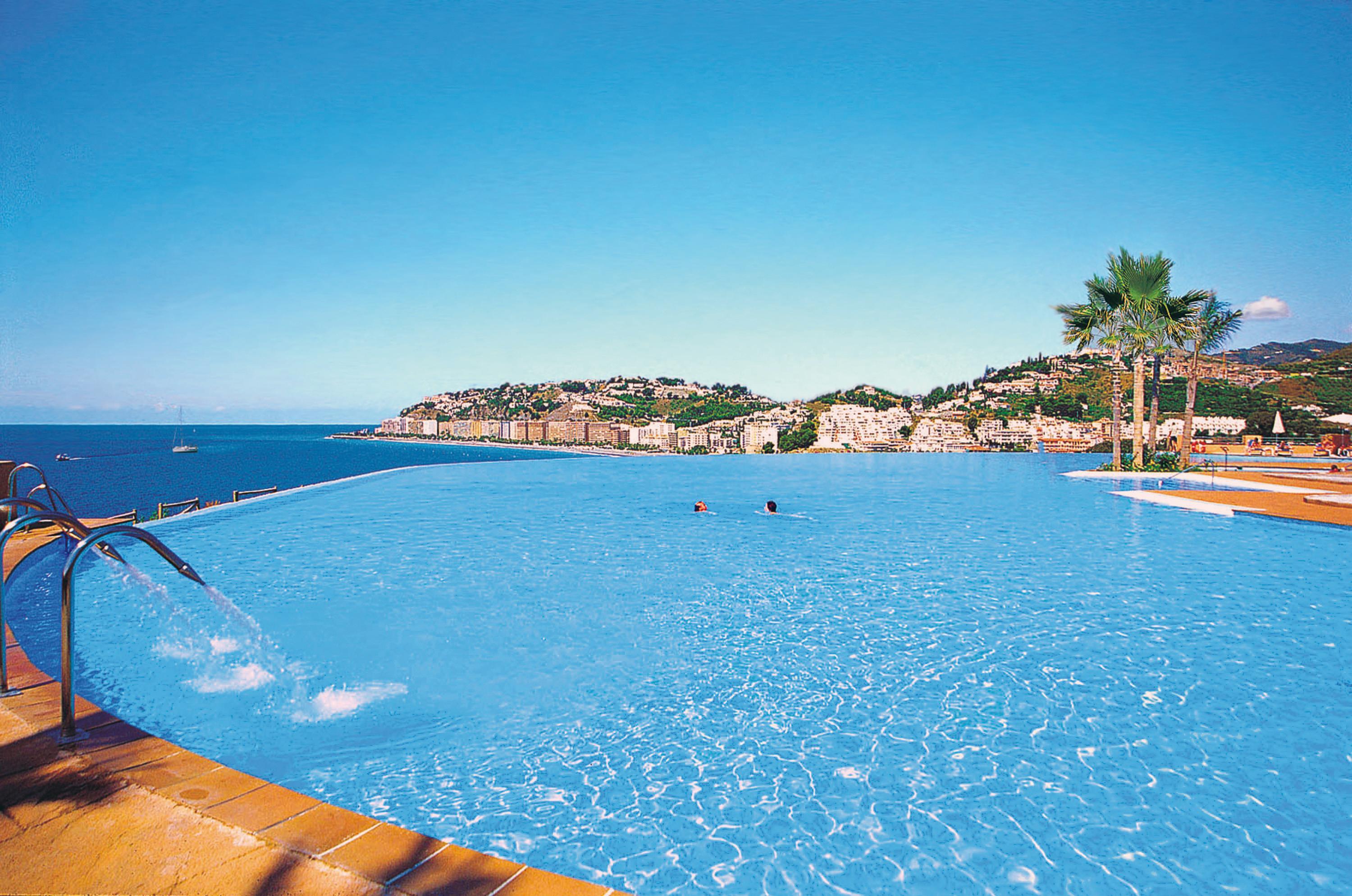Hotel Playacalida 4*