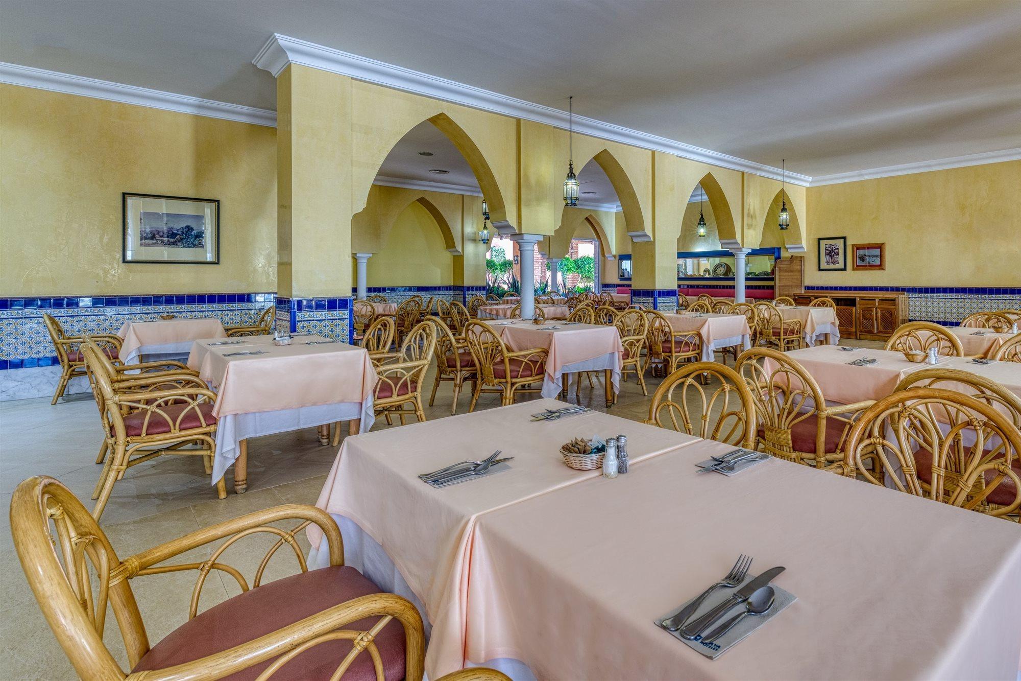 Playacálida Luxury Hotel 4*